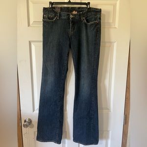 Ladies Size 12 , 31” inseam. Lucky Brand, Sweet Dreams jeans.